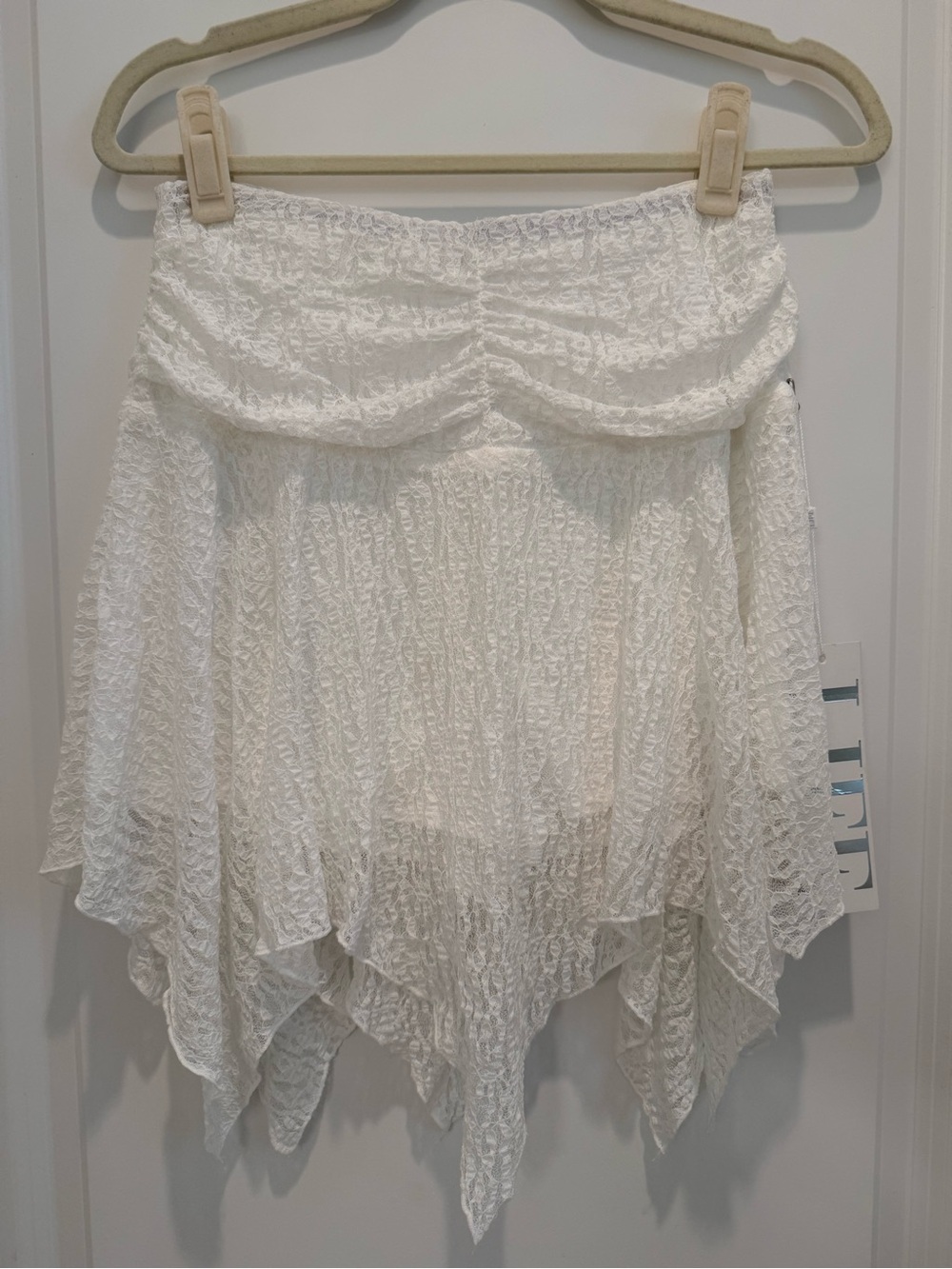 White Lace Handkerchief Hem Skort NWT